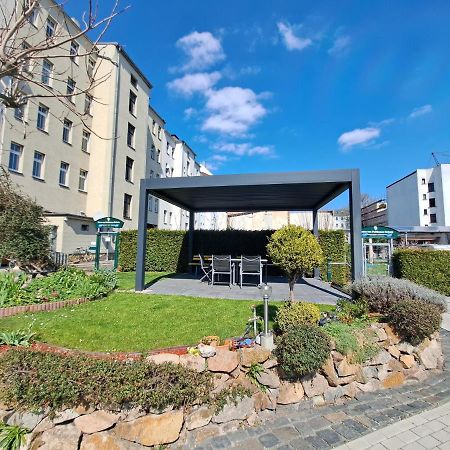 Space Hotel Im Campus Der Jvp Schule Leipzig Bagian luar foto