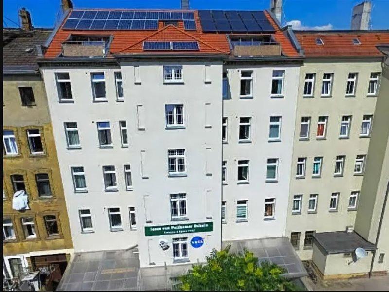 Space Hotel Im Campus Der Jvp Schule Leipzig Bagian luar foto